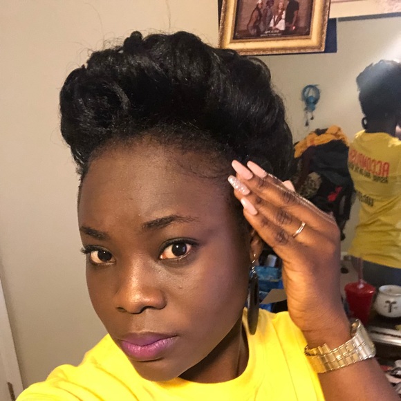 Meet your Posher, Bisola - Picture 1 of 1